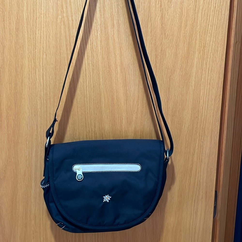 Sherpani shoulder bag